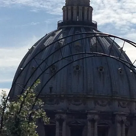 Simonetta Ai Musei Vaticani 2*