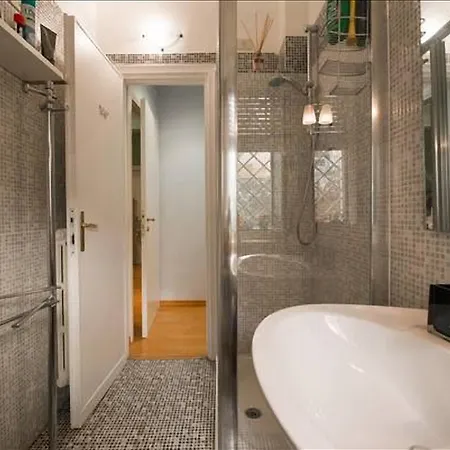 Simonetta Ai Musei Vaticani רומא