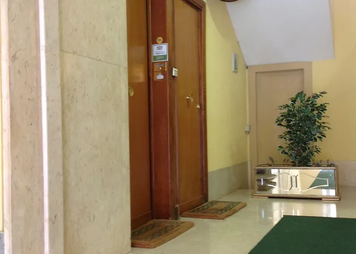 فندق مبيت وإفطار Simonetta Ai Musei Vaticani 2*