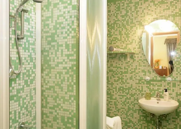 Simonetta Ai Musei Vaticani 2*