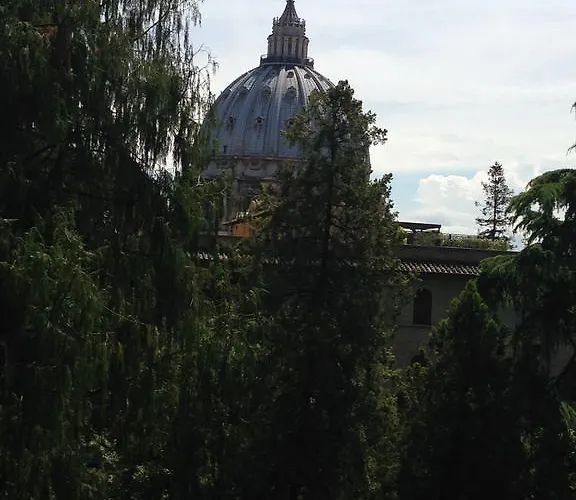 Simonetta Ai Musei Vaticani Frühstückspension