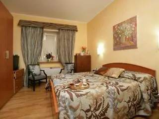 Simonetta Ai Musei Vaticani فندق مبيت وإفطار روما