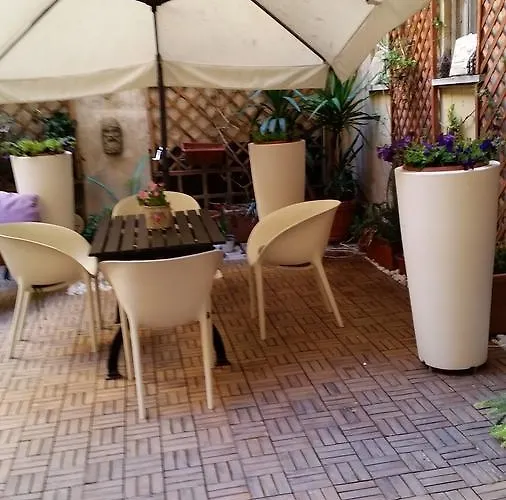 Simonetta Ai Musei Vaticani ベッド・アンド・ブレックファスト