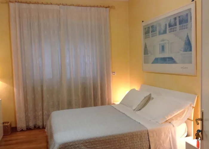 Simonetta Ai Musei Vaticani ベッド・アンド・ブレックファスト 2*